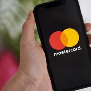 Mastercard now allow Merchants to accept Cryptocurrency while CBN bans crypto